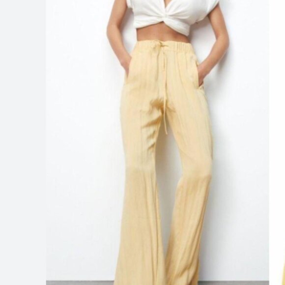 Zara Pants - NWT Zara Light Yellow Pull On Elastic Waist Pants